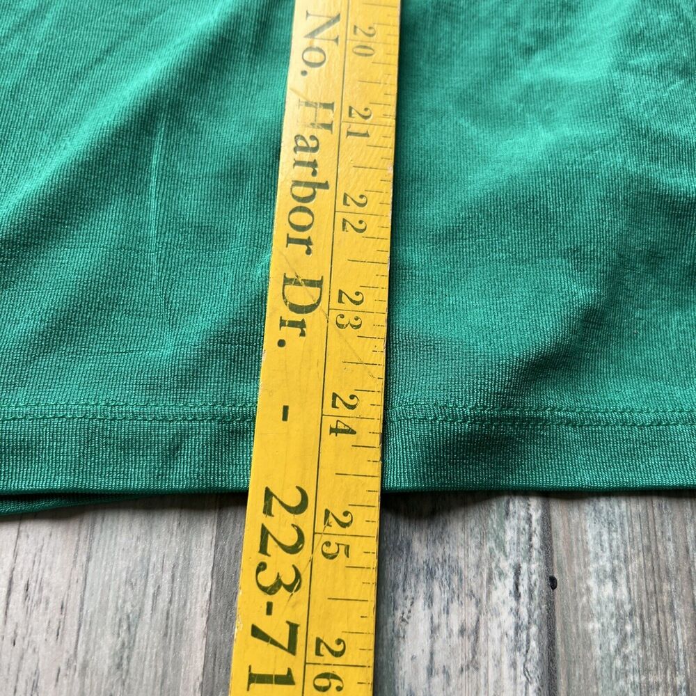 Travelers Chicos Womens Pullover Tunic Top Size 1 US  8/10 Green Slinky V Neck - Picture 10 of 12